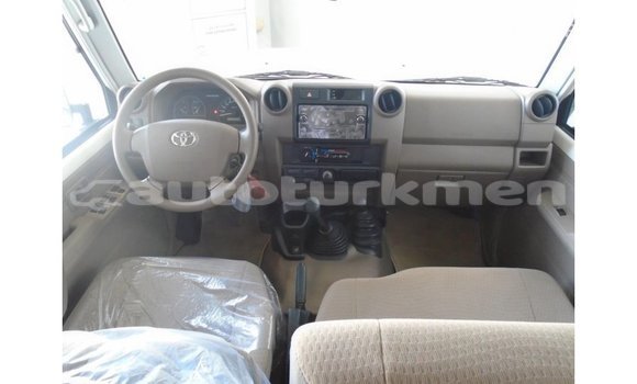 Buy Import Toyota Land Cruiser White Car in Import - Dubai in Ahal Buy Import Toyota Land Cruiser White Car in Import - Dubai in Ahal