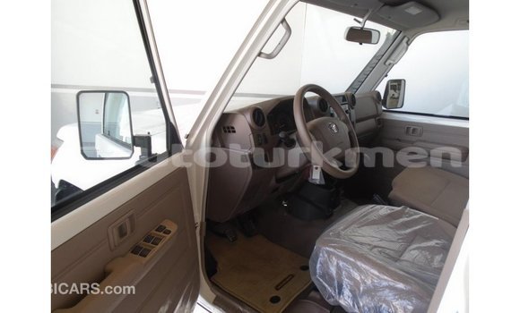 Buy Import Toyota Land Cruiser White Car in Import - Dubai in Ahal Buy Import Toyota Land Cruiser White Car in Import - Dubai in Ahal