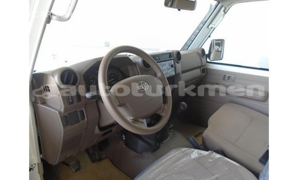 Buy Import Toyota Land Cruiser White Car in Import - Dubai in Ahal Buy Import Toyota Land Cruiser White Car in Import - Dubai in Ahal