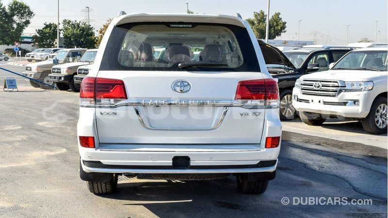 Big with watermark toyota land cruiser ahal import dubai 2944