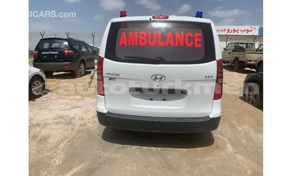 Buy Import Hyundai Chorus White Truck in Import - Dubai in Ahal Buy Import Hyundai Chorus White Truck in Import - Dubai in Ahal