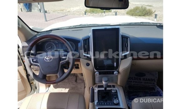 Buy Import Toyota Land Cruiser White Car in Import - Dubai in Ahal Buy Import Toyota Land Cruiser White Car in Import - Dubai in Ahal