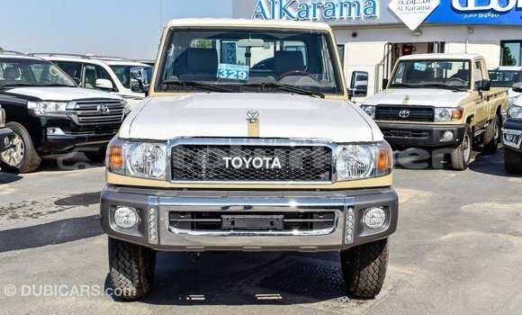 Buy Import Toyota Land Cruiser Beige Car in Import - Dubai in Ahal Buy Import Toyota Land Cruiser Beige Car in Import - Dubai in Ahal