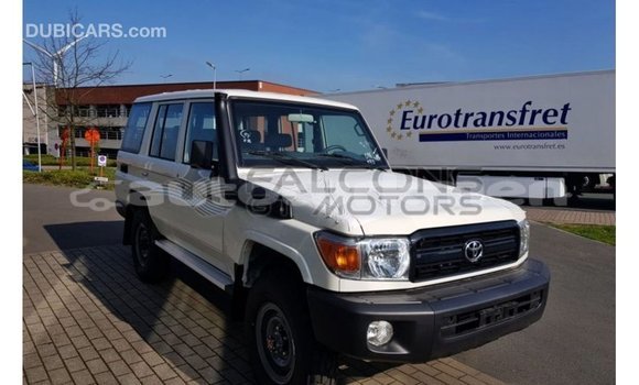 Buy Import Toyota Land Cruiser White Car in Import - Dubai in Ahal Buy Import Toyota Land Cruiser White Car in Import - Dubai in Ahal