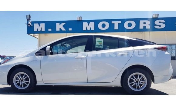 Buy Import Toyota Prius White Car in Import - Dubai in Ahal Buy Import Toyota Prius White Car in Import - Dubai in Ahal