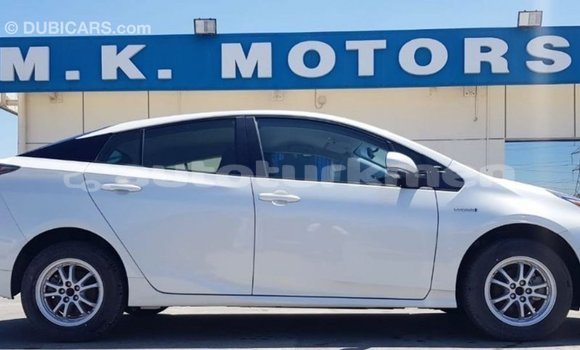 Buy Import Toyota Prius White Car in Import - Dubai in Ahal Buy Import Toyota Prius White Car in Import - Dubai in Ahal
