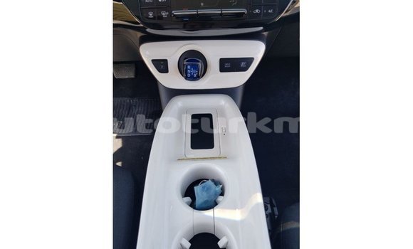 Buy Import Toyota Prius White Car in Import - Dubai in Ahal Buy Import Toyota Prius White Car in Import - Dubai in Ahal