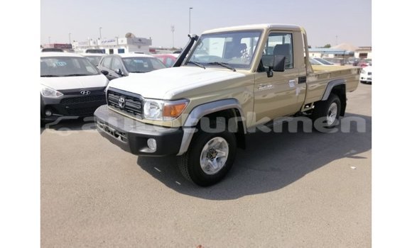 Buy Import Toyota Land Cruiser Beige Car in Import - Dubai in Ahal Buy Import Toyota Land Cruiser Beige Car in Import - Dubai in Ahal
