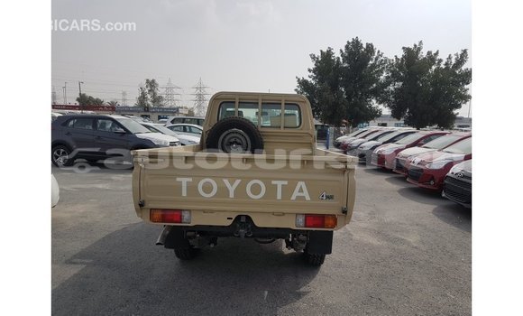 Buy Import Toyota Land Cruiser Beige Car in Import - Dubai in Ahal Buy Import Toyota Land Cruiser Beige Car in Import - Dubai in Ahal