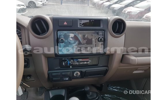 Buy Import Toyota Land Cruiser Beige Car in Import - Dubai in Ahal Buy Import Toyota Land Cruiser Beige Car in Import - Dubai in Ahal