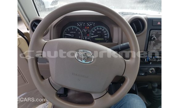 Buy Import Toyota Land Cruiser Beige Car in Import - Dubai in Ahal Buy Import Toyota Land Cruiser Beige Car in Import - Dubai in Ahal