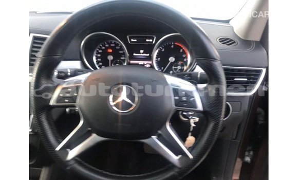Buy Import Mercedes-Benz 190 Red Car in Import - Dubai in Ahal Buy Import Mercedes-Benz 190 Red Car in Import - Dubai in Ahal