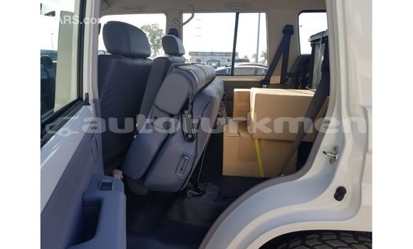 Buy Import Toyota Land Cruiser White Car in Import - Dubai in Ahal Buy Import Toyota Land Cruiser White Car in Import - Dubai in Ahal