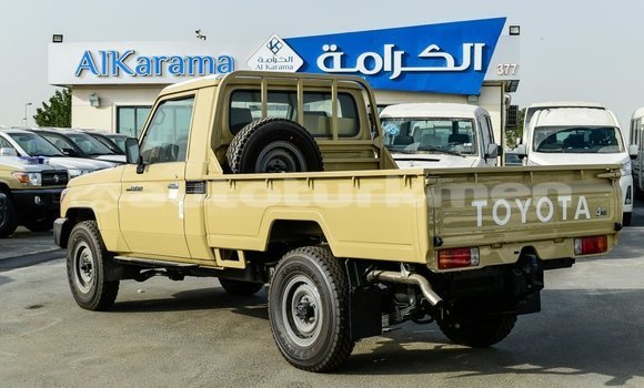 Buy Import Toyota Land Cruiser Beige Car in Import - Dubai in Ahal Buy Import Toyota Land Cruiser Beige Car in Import - Dubai in Ahal