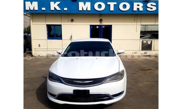 Buy Import Chrysler 200 White Car in Import - Dubai in Ahal