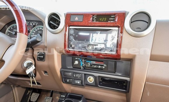 Buy Import Toyota Land Cruiser Beige Car in Import - Dubai in Ahal Buy Import Toyota Land Cruiser Beige Car in Import - Dubai in Ahal