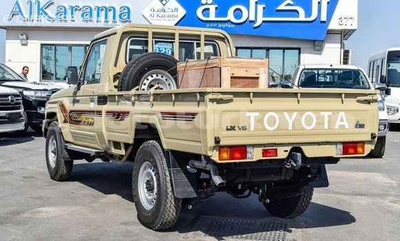 Buy Import Toyota Land Cruiser Beige Car in Import - Dubai in Ahal Buy Import Toyota Land Cruiser Beige Car in Import - Dubai in Ahal