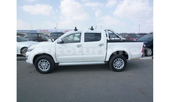 Buy Import Toyota Hilux White Car in Import - Dubai in Ahal Buy Import Toyota Hilux White Car in Import - Dubai in Ahal