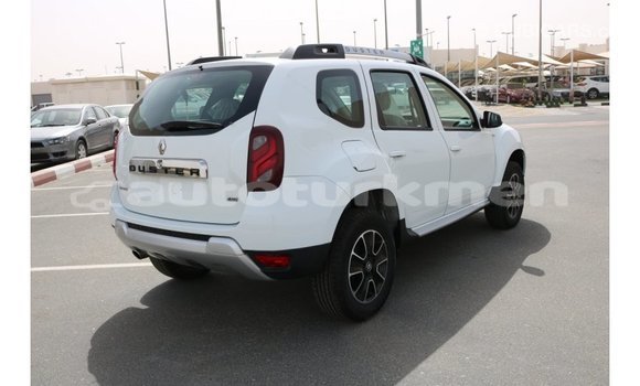 Buy Import Renault Duster White Car in Import - Dubai in Ahal