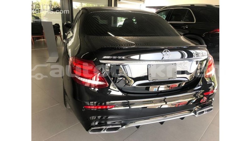 Big with watermark mercedes benz 190 ahal import dubai 3051