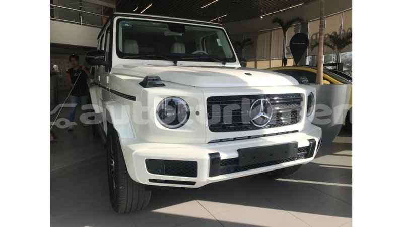 Big with watermark mercedes benz 190 ahal import dubai 3053