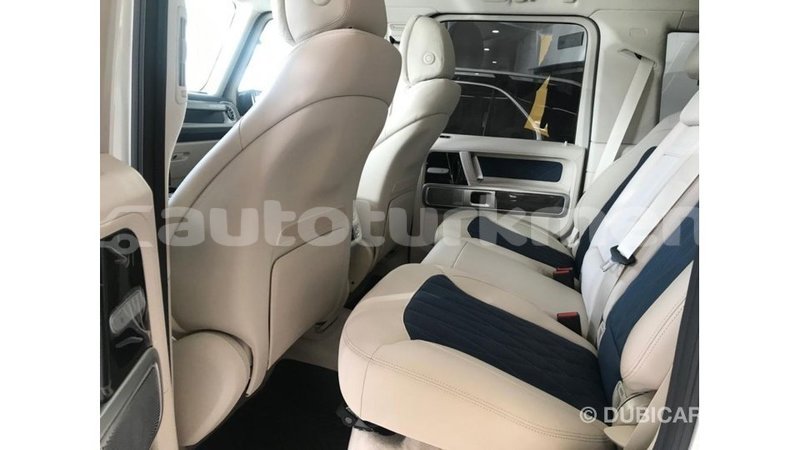 Big with watermark mercedes benz 190 ahal import dubai 3053