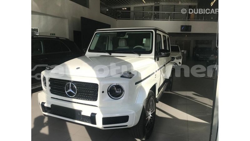 Big with watermark mercedes benz 190 ahal import dubai 3053