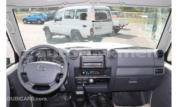 Buy Import Toyota Land Cruiser White Car in Import - Dubai in Ahal Buy Import Toyota Land Cruiser White Car in Import - Dubai in Ahal