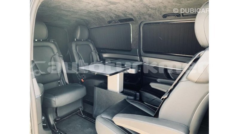 Big with watermark mercedes benz 250 ahal import dubai 3086