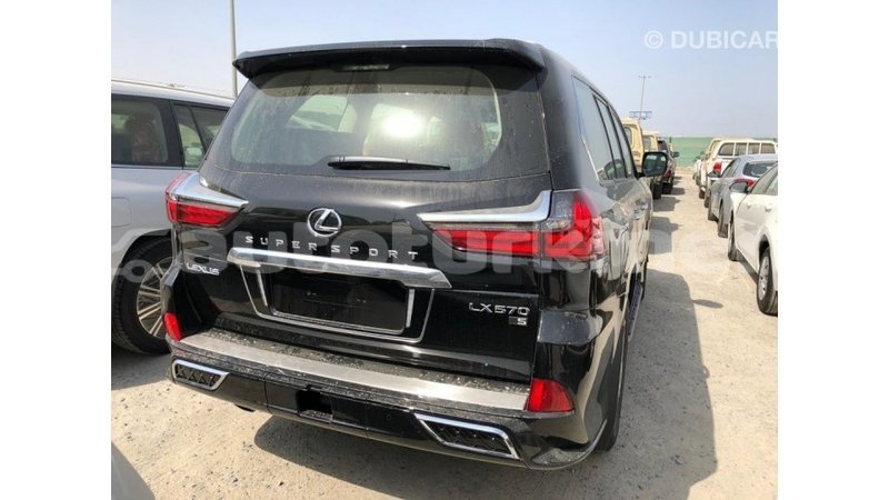 Big with watermark 138ffd8b 5077 42a1 96e0 8072c0551524