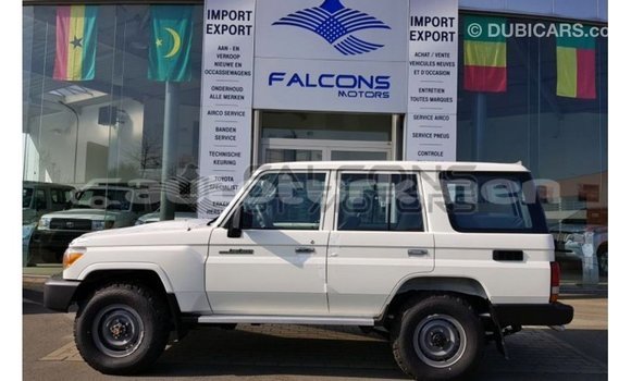 Buy Import Toyota Land Cruiser White Car in Import - Dubai in Ahal Buy Import Toyota Land Cruiser White Car in Import - Dubai in Ahal