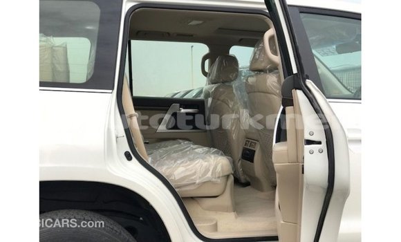 Buy Import Toyota Land Cruiser White Car in Import - Dubai in Ahal Buy Import Toyota Land Cruiser White Car in Import - Dubai in Ahal