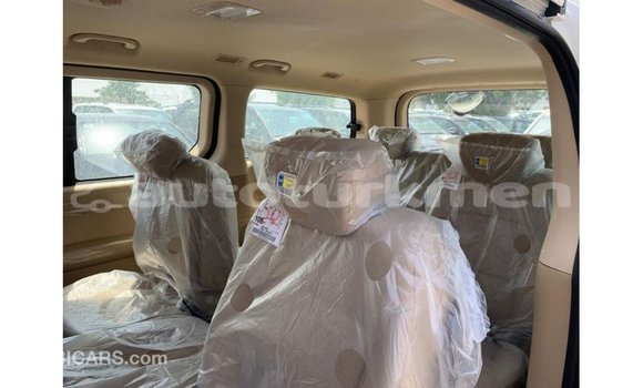 Buy Import Hyundai Chorus White Truck in Import - Dubai in Ahal Buy Import Hyundai Chorus White Truck in Import - Dubai in Ahal