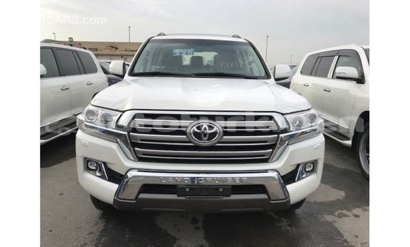 Buy Import Toyota Land Cruiser White Car in Import - Dubai in Ahal Buy Import Toyota Land Cruiser White Car in Import - Dubai in Ahal