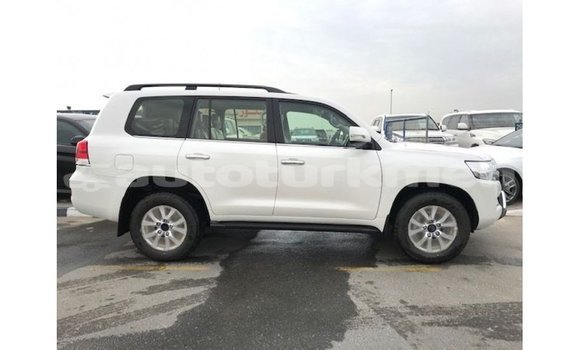 Buy Import Toyota Land Cruiser White Car in Import - Dubai in Ahal Buy Import Toyota Land Cruiser White Car in Import - Dubai in Ahal