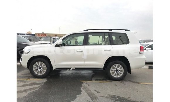 Buy Import Toyota Land Cruiser White Car in Import - Dubai in Ahal Buy Import Toyota Land Cruiser White Car in Import - Dubai in Ahal