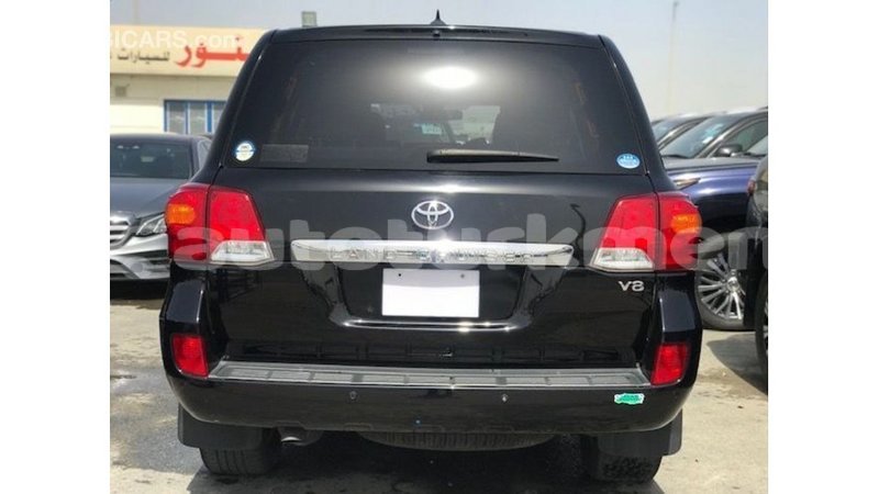 Big with watermark toyota land cruiser ahal import dubai 3130
