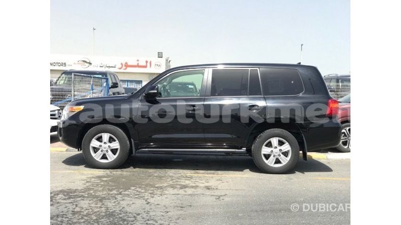 Big with watermark toyota land cruiser ahal import dubai 3130