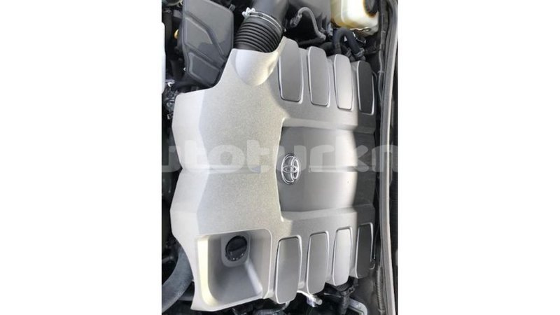 Big with watermark toyota land cruiser ahal import dubai 3130