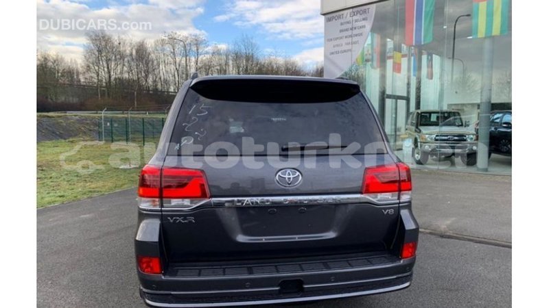 Big with watermark toyota land cruiser ahal import dubai 3134