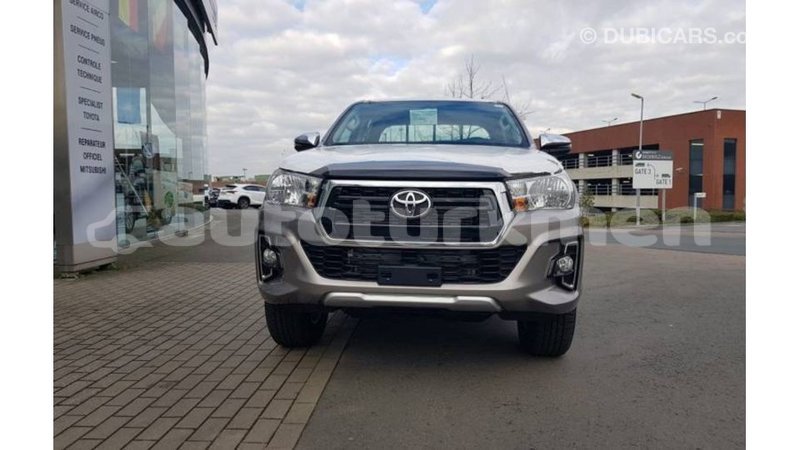 Big with watermark toyota hilux ahal import dubai 3148