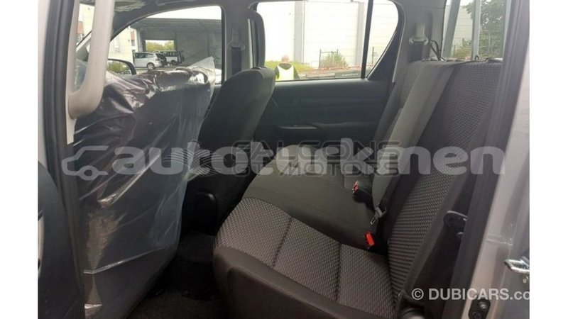 Big with watermark toyota hilux ahal import dubai 3148