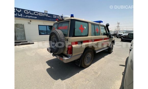Buy Import Toyota Land Cruiser Beige Car in Import - Dubai in Ahal Buy Import Toyota Land Cruiser Beige Car in Import - Dubai in Ahal