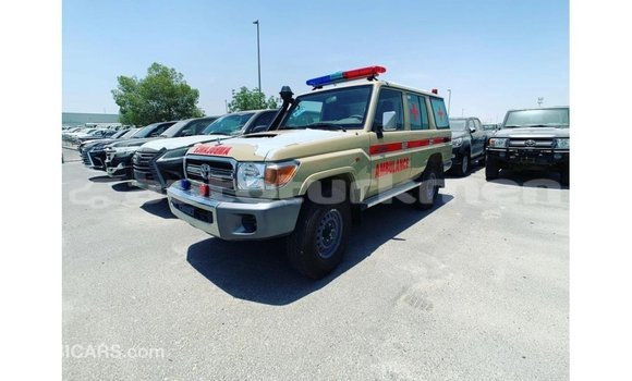 Buy Import Toyota Land Cruiser Beige Car in Import - Dubai in Ahal Buy Import Toyota Land Cruiser Beige Car in Import - Dubai in Ahal