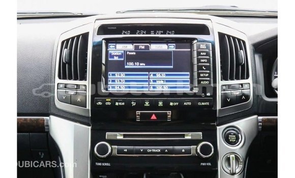 Buy Import Toyota Land Cruiser White Car in Import - Dubai in Ahal Buy Import Toyota Land Cruiser White Car in Import - Dubai in Ahal