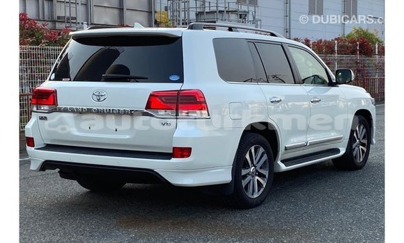 Buy Import Toyota Land Cruiser White Car in Import - Dubai in Ahal Buy Import Toyota Land Cruiser White Car in Import - Dubai in Ahal