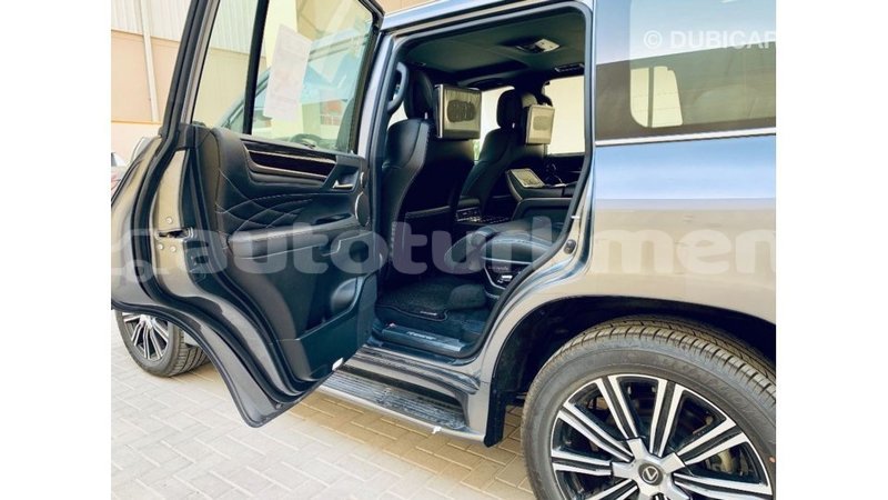 Big with watermark lexus lx ahal import dubai 3170