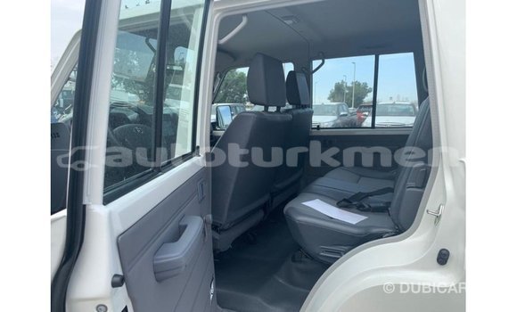 Buy Import Toyota Land Cruiser White Car in Import - Dubai in Ahal Buy Import Toyota Land Cruiser White Car in Import - Dubai in Ahal