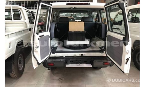 Buy Import Toyota Land Cruiser White Car in Import - Dubai in Ahal Buy Import Toyota Land Cruiser White Car in Import - Dubai in Ahal