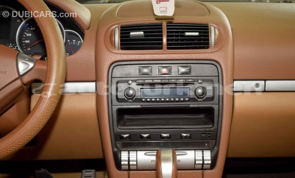 Buy Import Porsche Cayenne Green Car in Import - Dubai in Ahal Buy Import Porsche Cayenne Green Car in Import - Dubai in Ahal